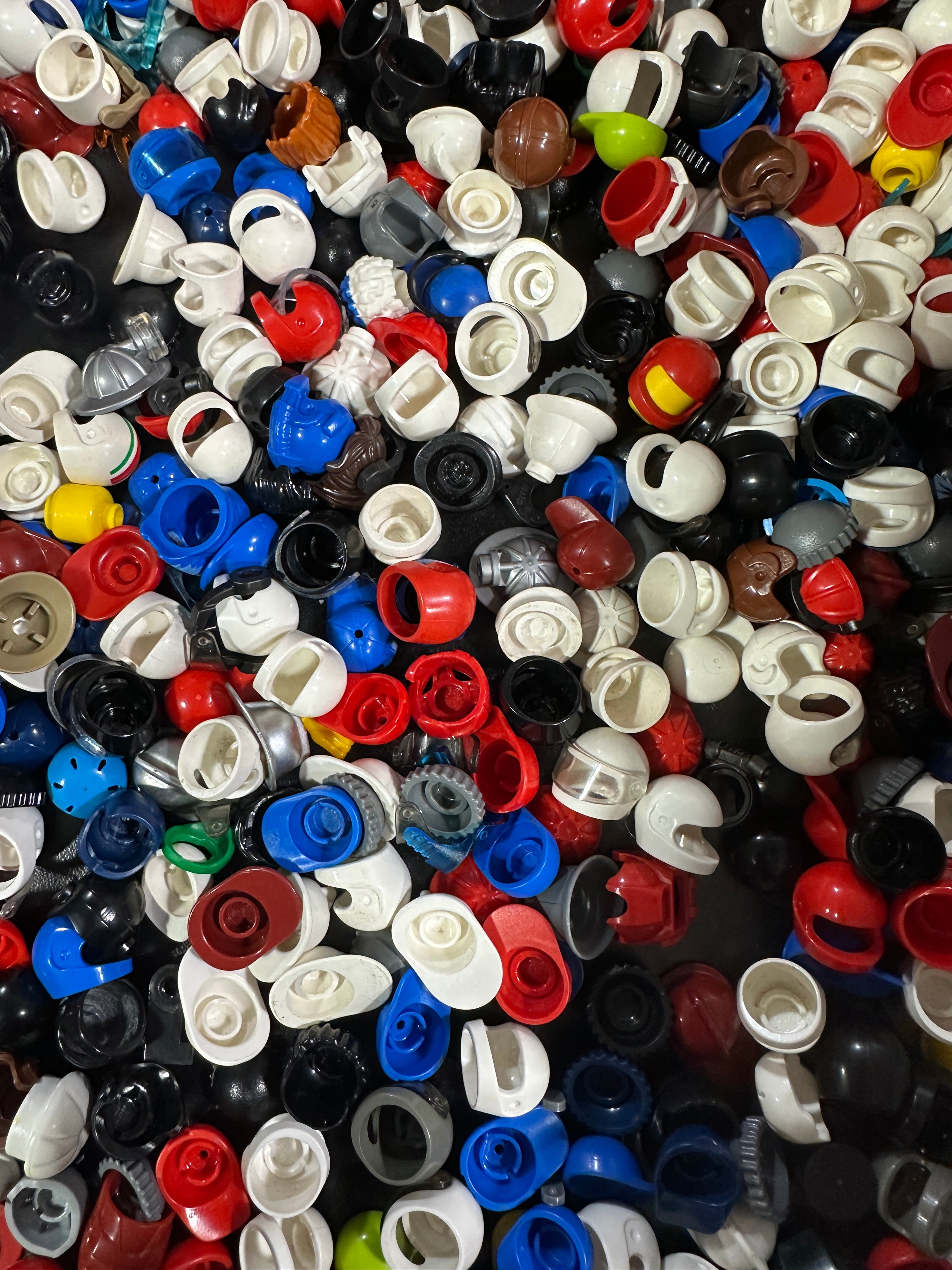 Preowned LEGO® Bulk Minifigure Hats, Hair or Headpieces 1oz