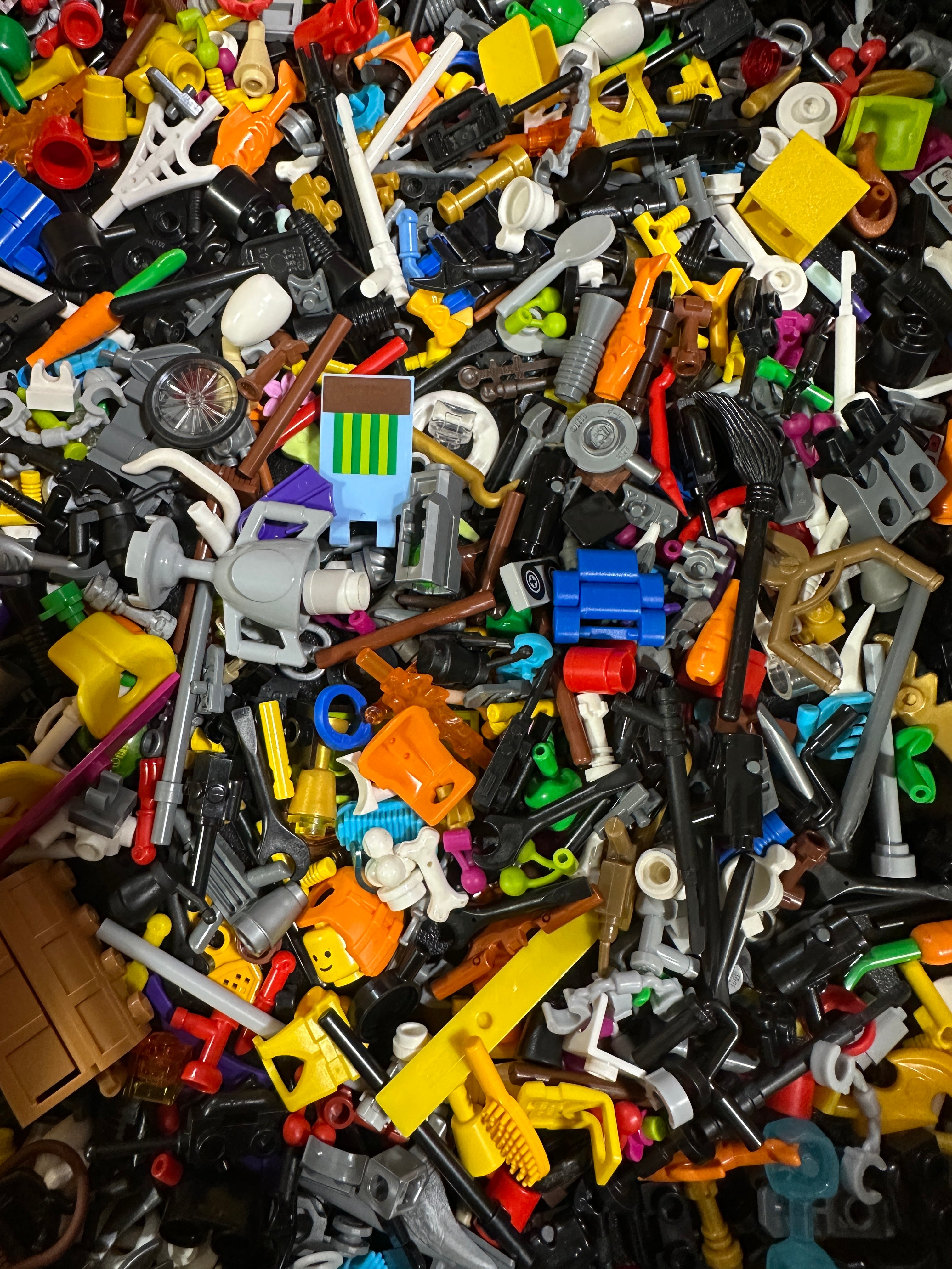 Preowned Bulk LEGO® Minifigure Accessories, Tools, Weapons, Handheld Items