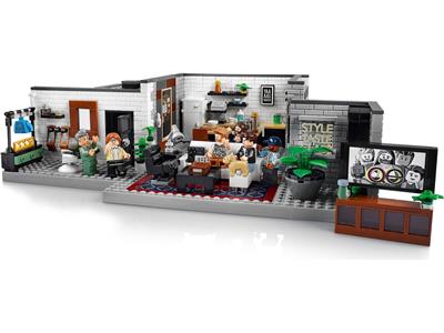 LEGO® Creator 10291 - Queer Eye - The Fab 5 Loft Preowned Building Kit