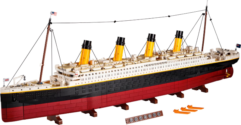 LEGO® Sculptures 10294 Titanic Building Kit