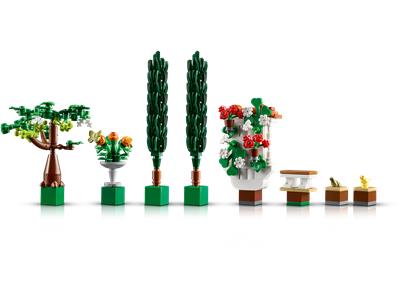 LEGO® Creator 10359 - Fountain Garden Preowned Building Kit