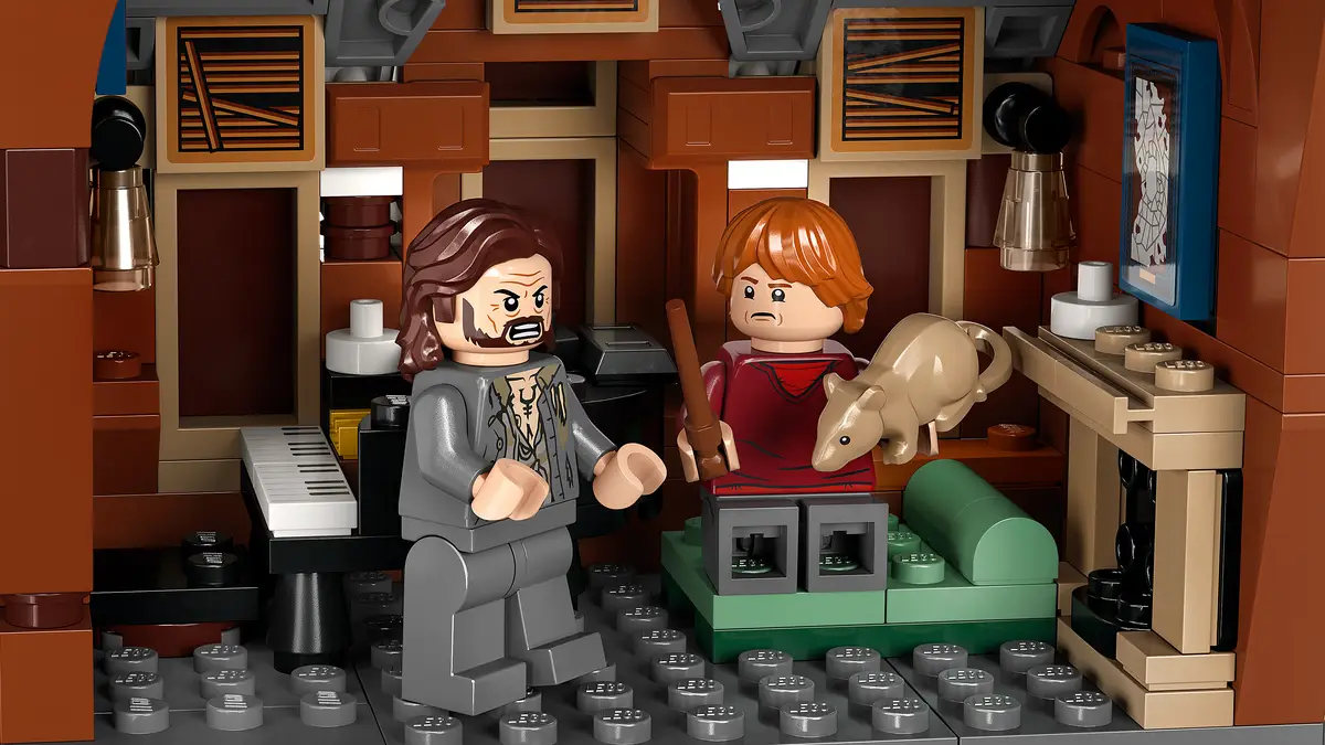 LEGO® Harry Potter 76407 The Shrieking Shack & Whomping Willow Building Kit