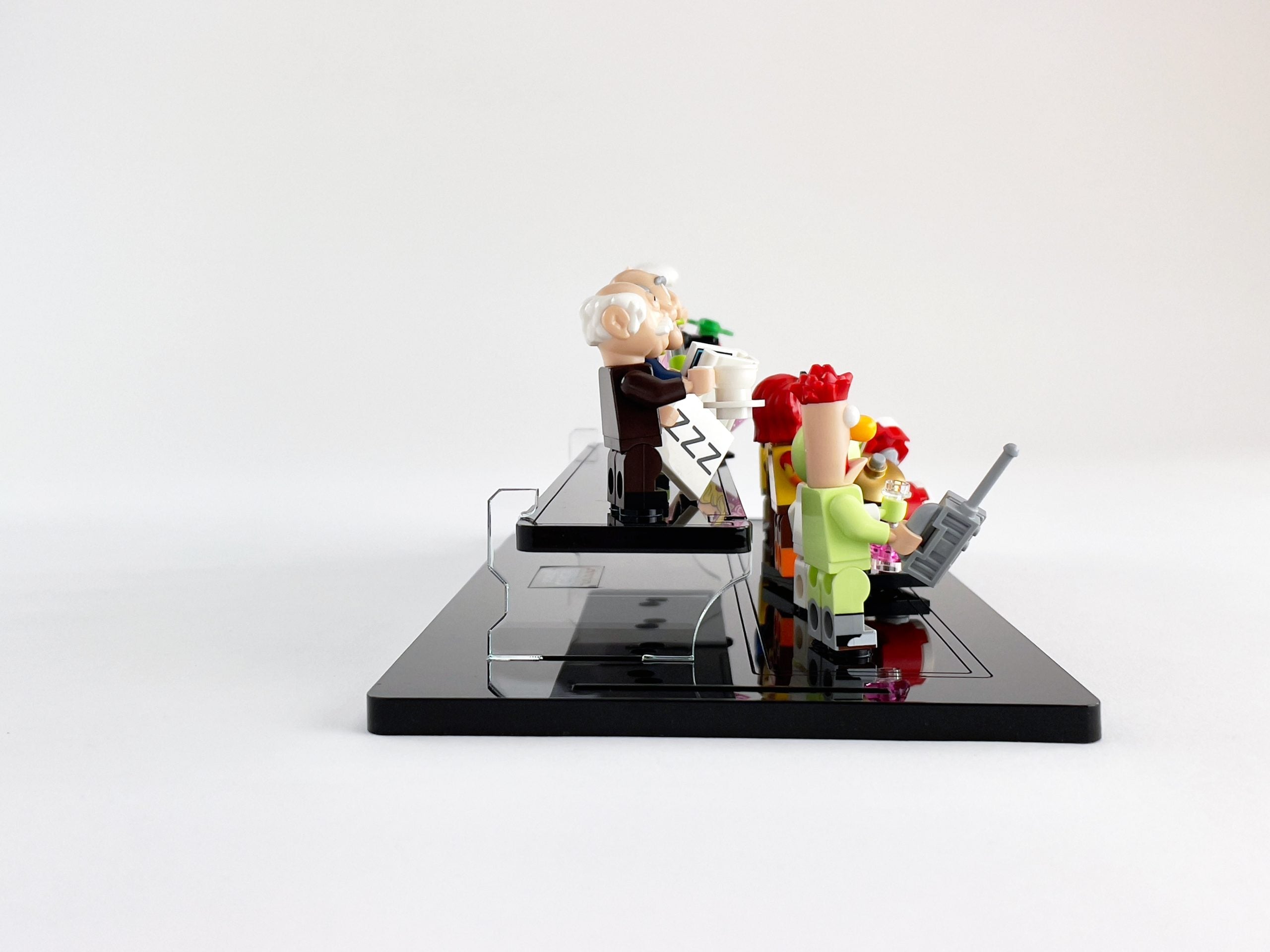 LEGO® Display – Tricked Out Bricks 12 Figure Podium Display Case