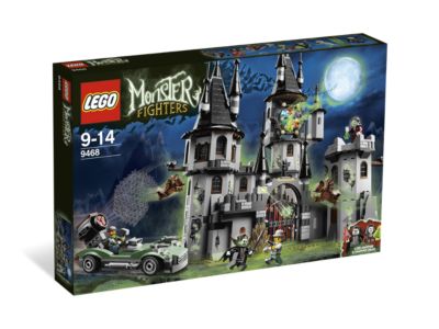LEGO® Monster Fighters 9468 Vampyre Castle Building Kit