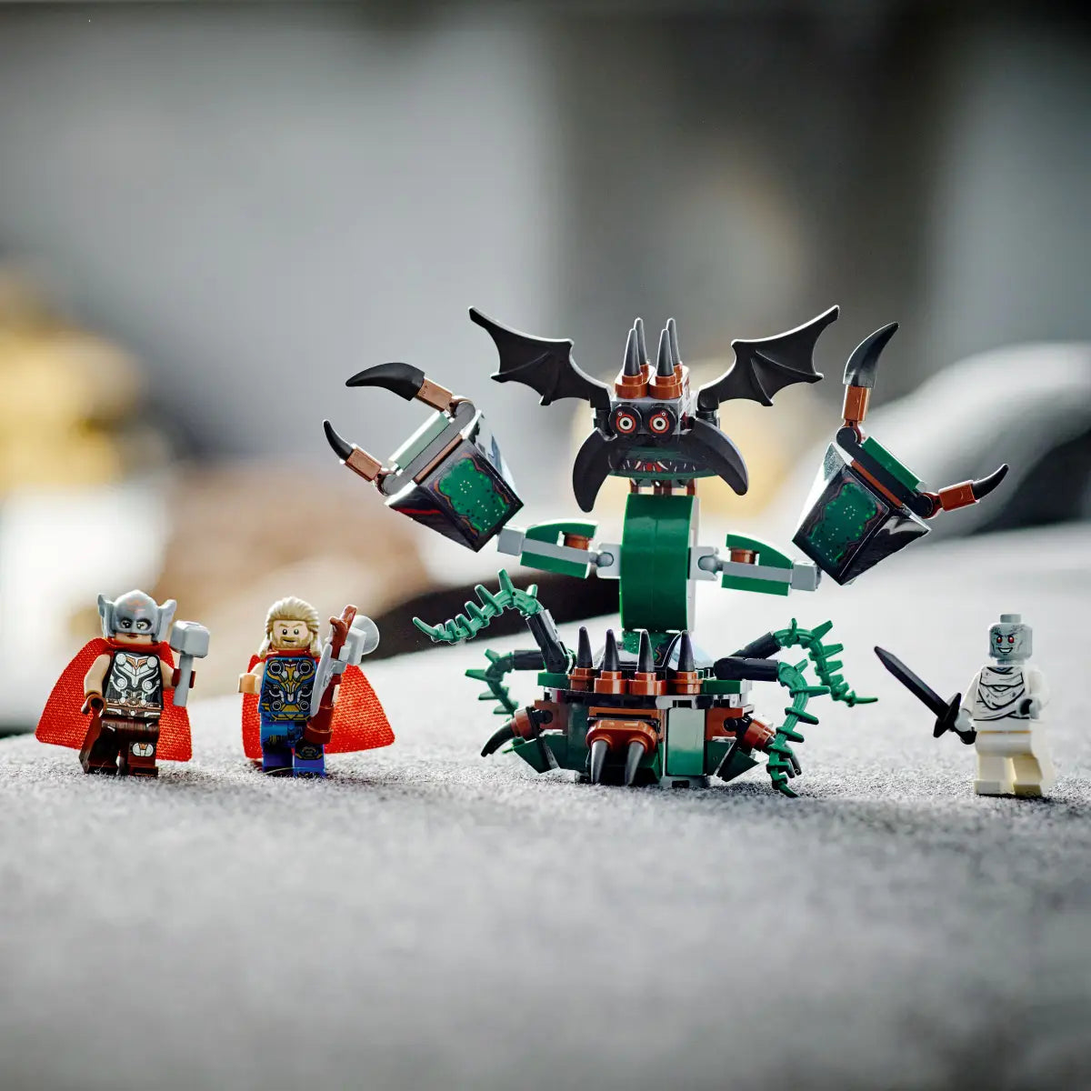 LEGO® Super Heroes 76207 Attack on New Asgard Building Kit