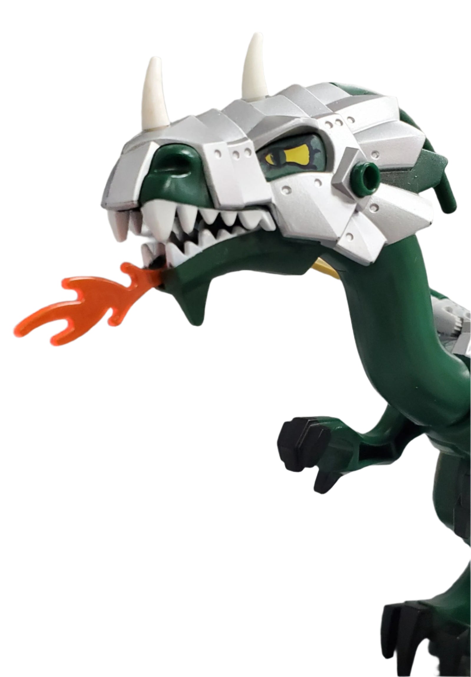 LEGO® Minifigure Animals – Dragon03 Dragon, Fantasy Era, Dark Green Head with Armor