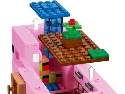 LEGO® Minecraft 21170 - The Pig House Preowned Building Kit