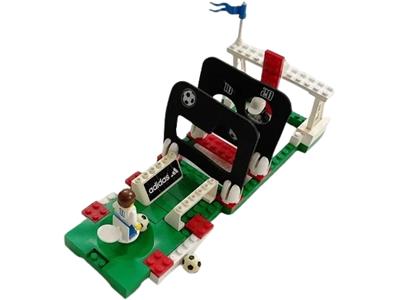 LEGO® Sports 3423 - Freekick Frenzy Preowned Building Kit