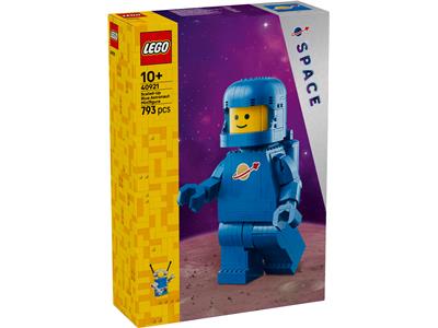 LEGO® Miscellaneous 40921-1 - Up-Scaled Blue Astronaut Minifigure