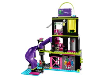 LEGO® DC Super Hero Girls 41238 - Lena Luthor Kryptomite Factory Preowned Building Kit