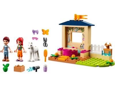 LEGO® Friends 41696 Pony-Washing Stable Building Kit
