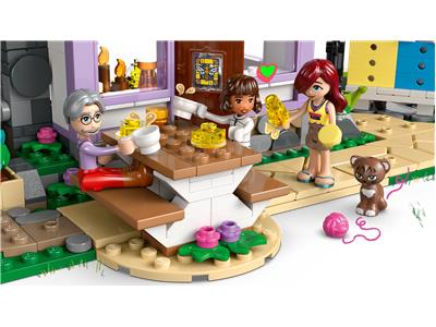 LEGO® Friends 42669 - Beekeepers' House and Flower Garden Preowned Building Kit