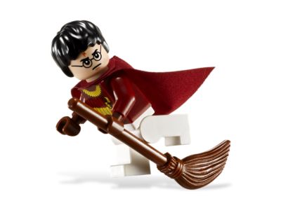 LEGO® Harry Potter 4737 - Quidditch Match Preowned Building Kit