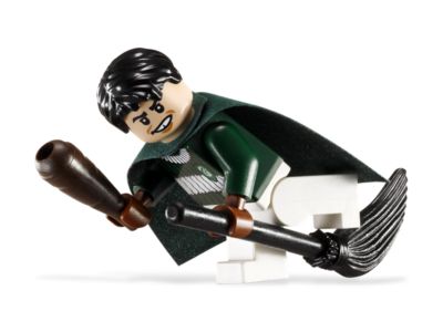 LEGO® Harry Potter 4737 - Quidditch Match Preowned Building Kit