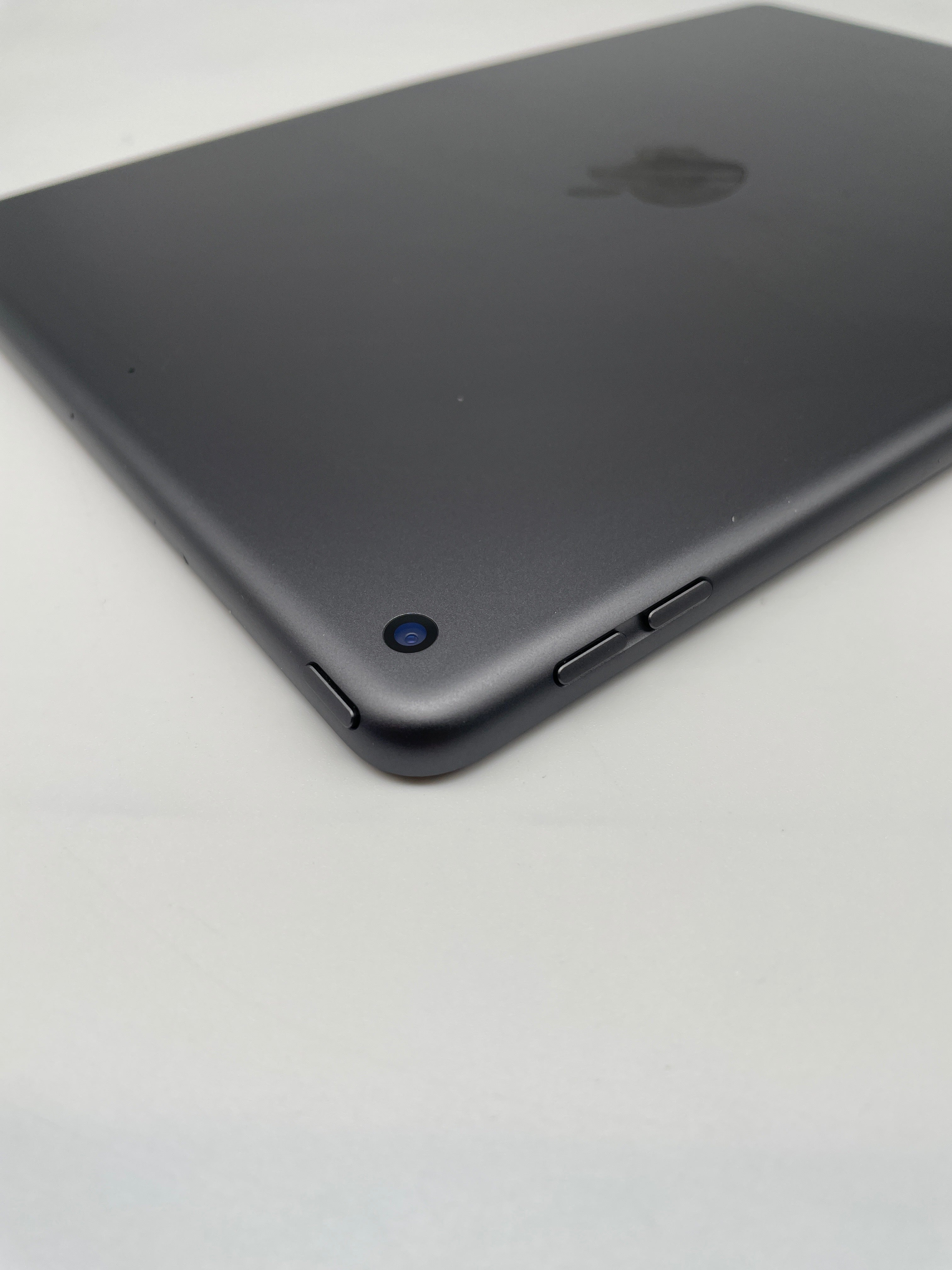Apple IPad 7th Gen A2197 10.2 Inch Space Gray For Parts or Repair