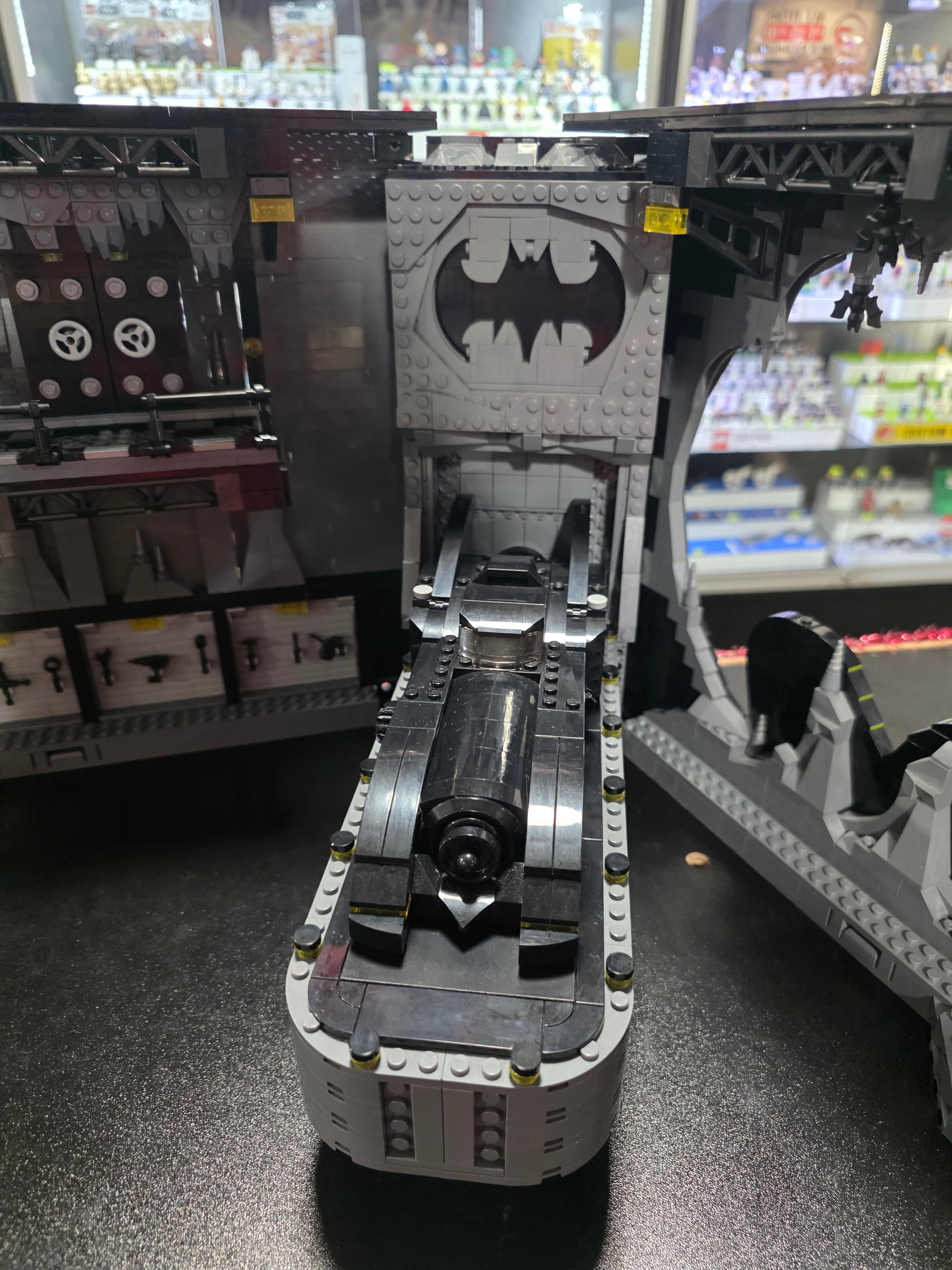 LEGO® Super Heroes 76252-1 Batcave - Shadow Box (BUV)