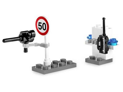 LEGO® Town 5612 - Police Officer Preowned Building Kit