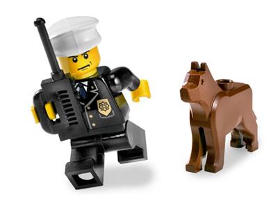 LEGO® Town 5612 - Police Officer Preowned Building Kit