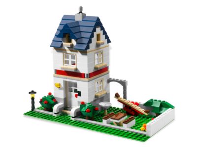 LEGO® Creator 5891 Apple Tree House Building Kit