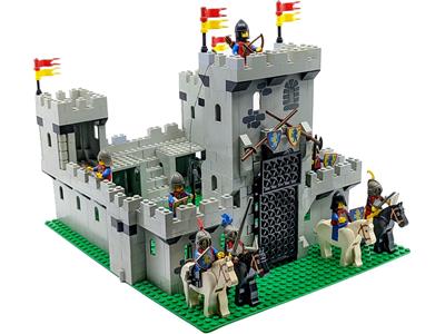LEGO® Castle 6080 Kings Castle Building Kit