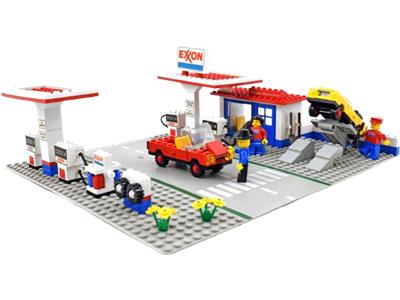 LEGO® Town 6375-2 - Exxon Gas Station