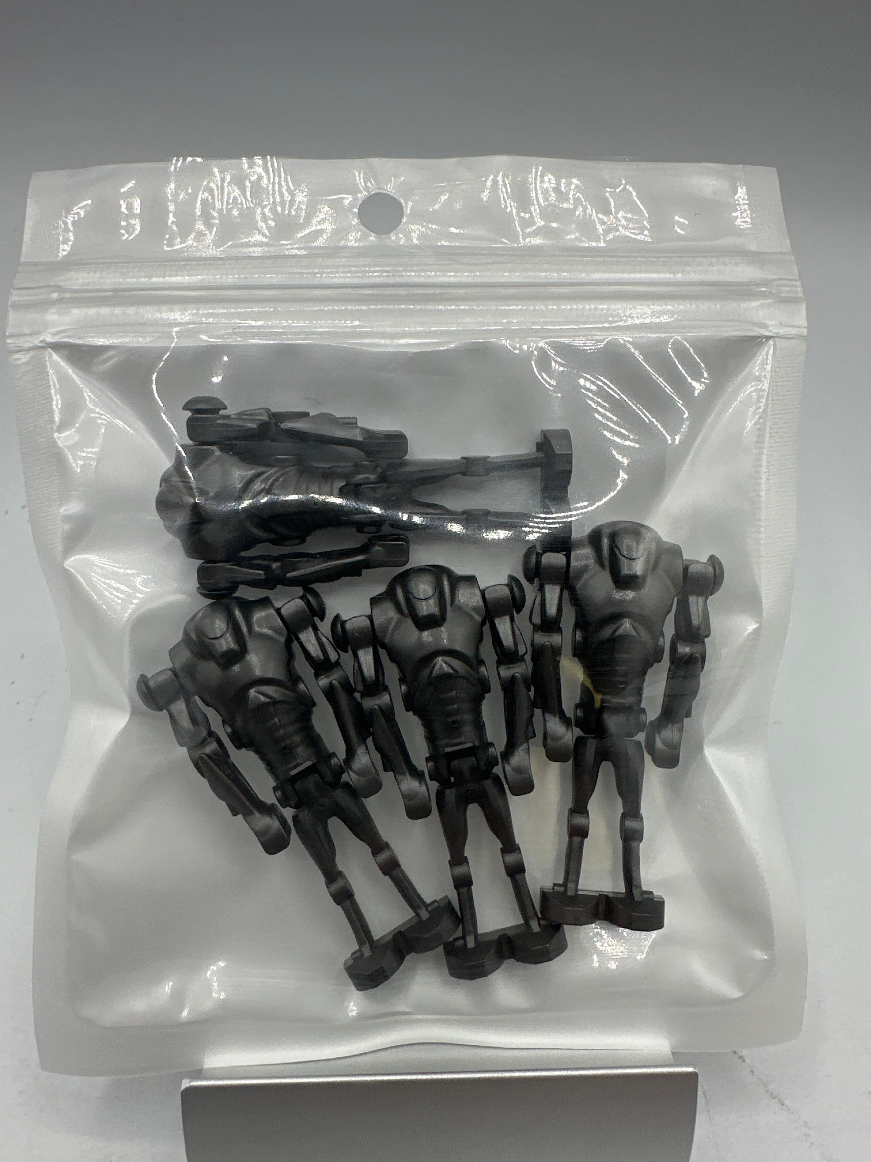 Preowned LEGO® Minifigure – LEGO® Star Wars Super Battle Droid Minifigure  4 Pack (sw0092)