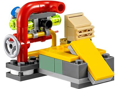 LEGO® Super Heroes 70900 - The Joker Balloon Escape Preowned Building Kit