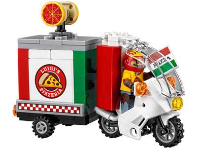 LEGO® Super Heroes 70910 - Scarecrow Special Delivery Preowned Building Kit