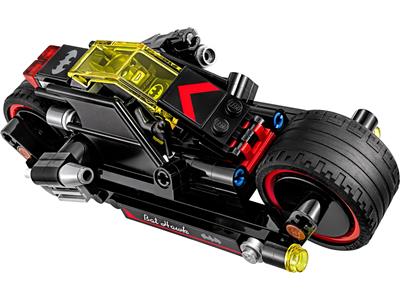 LEGO® Super Heroes 70915 Two-Face Double Demolition Building Kit
