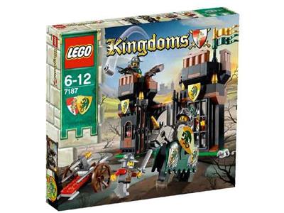 LEGO® Castle 7187 - Escape from Dragons Prison Preowned Building Kit