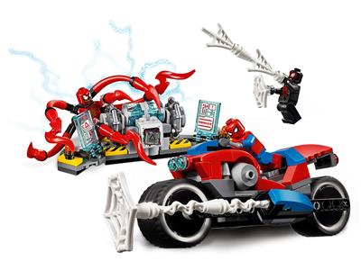 LEGO® Super Heroes 76113 - Spider-Man Bike Rescue Preowned Building Kit