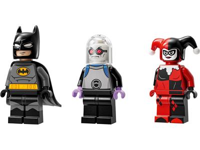 LEGO® Super Heroes 76274 Batman with the Batmobile vs. Harley Quinn and Mr. Freeze Building Kit