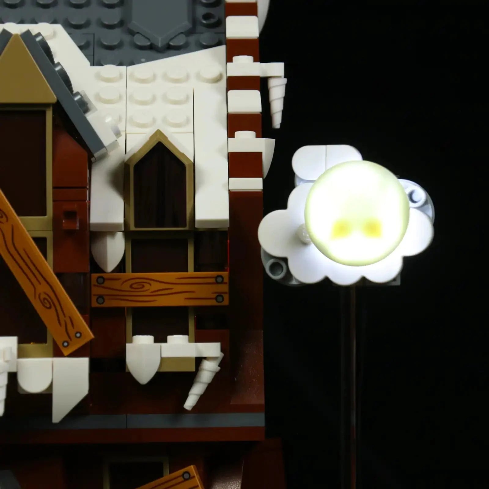 LEGO Light Kit for The Shrieking Shack & Whomping Willow™ 76407