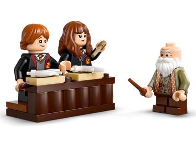 LEGO® Harry Potter 76442 - Hogwarts Castle: Charms Class Preowned Building Kit