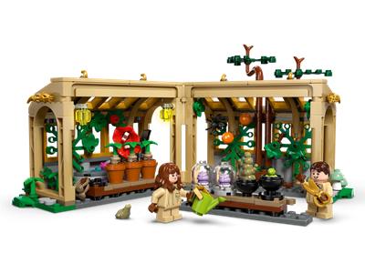 LEGO® Harry Potter 76445-1 - Hogwarts Castle: Herbology Class