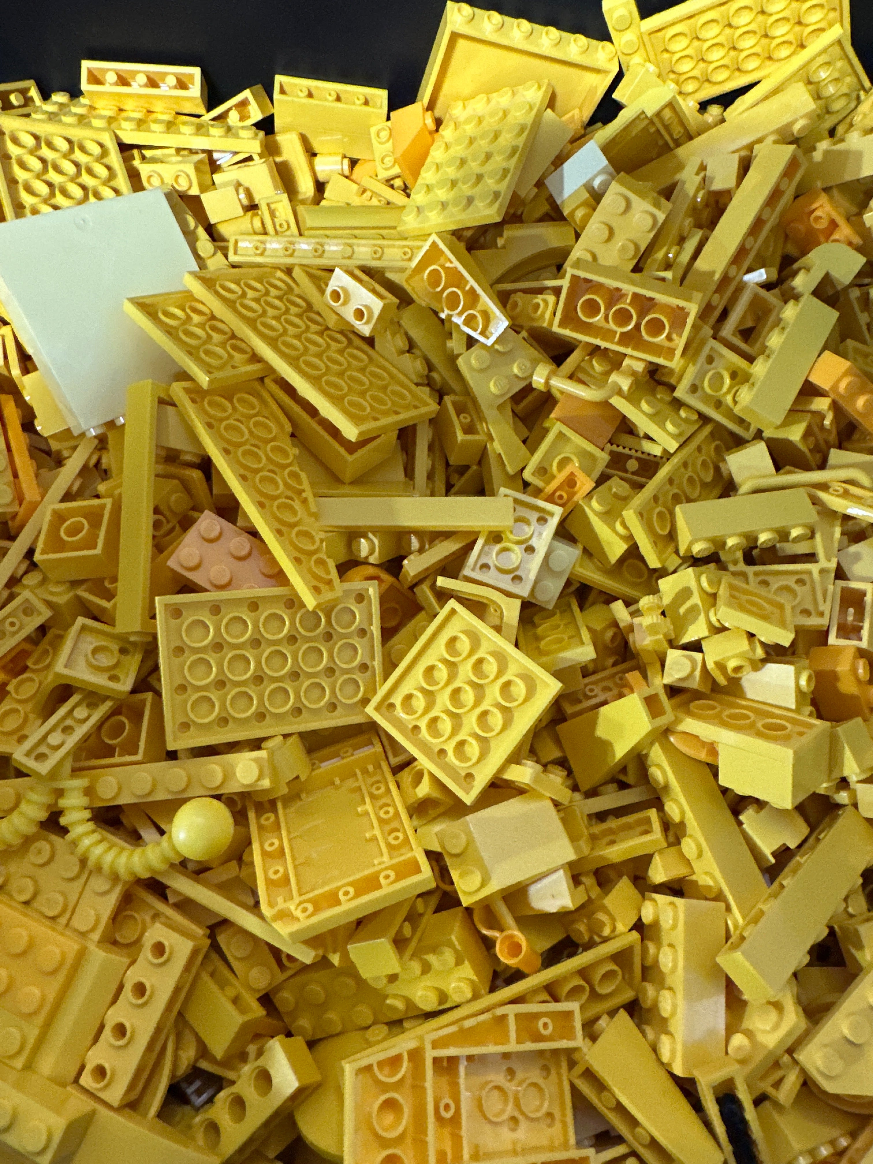 Preowned Color Sorted Bulk LEGO® Pieces 1lb