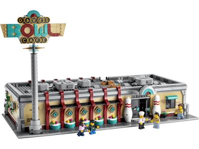 LEGO® BrickLink 910013-1 Retro Bowling Alley