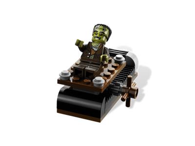 LEGO® Monster Fighters 9466 The Crazy Scientist & His Monster Building Kit