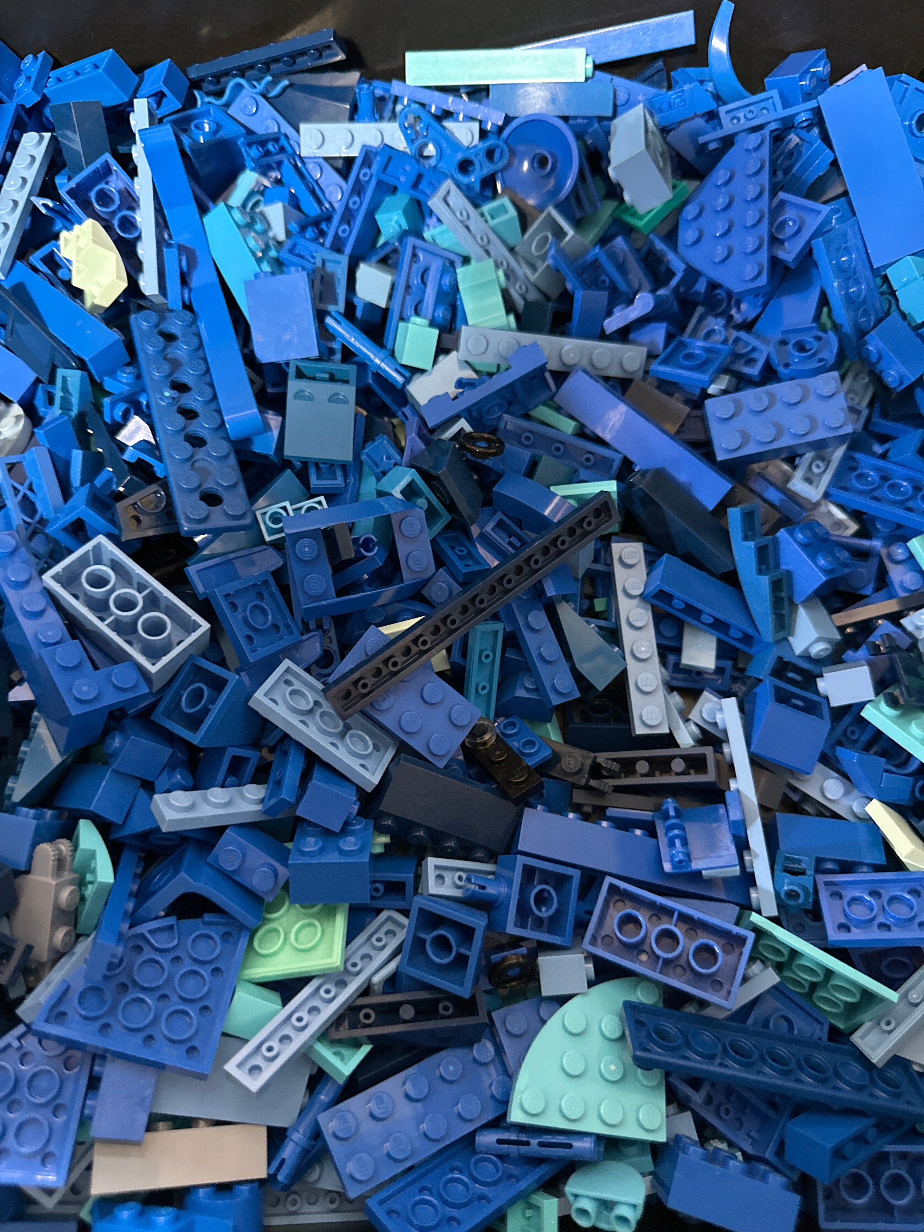 Preowned Color Sorted Bulk LEGO® Pieces 1lb
