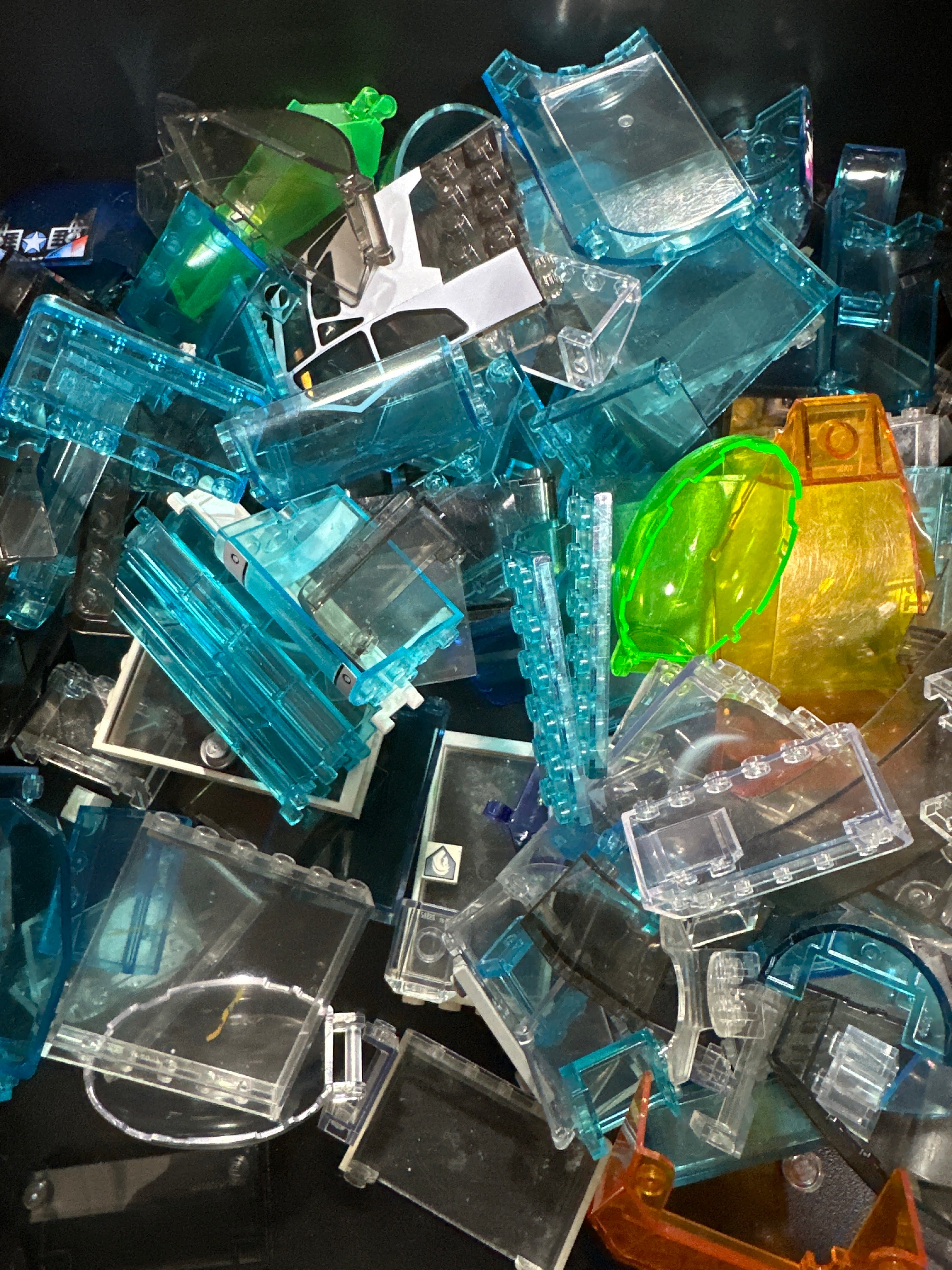 Preowned LEGO® Bulk Windscreens & Glass 1oz
