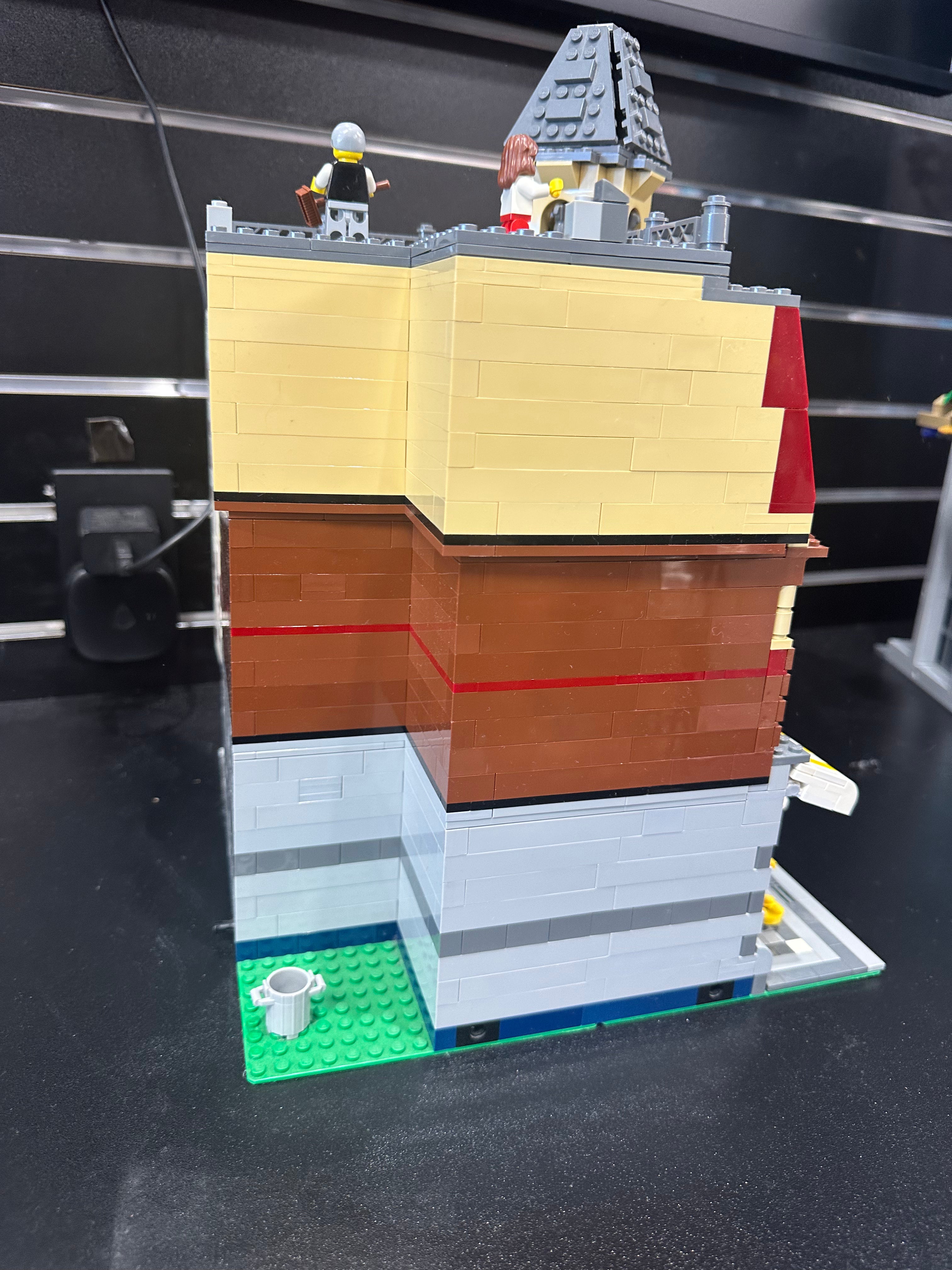 10182 LEGO Café Corner {Cafe} BUV