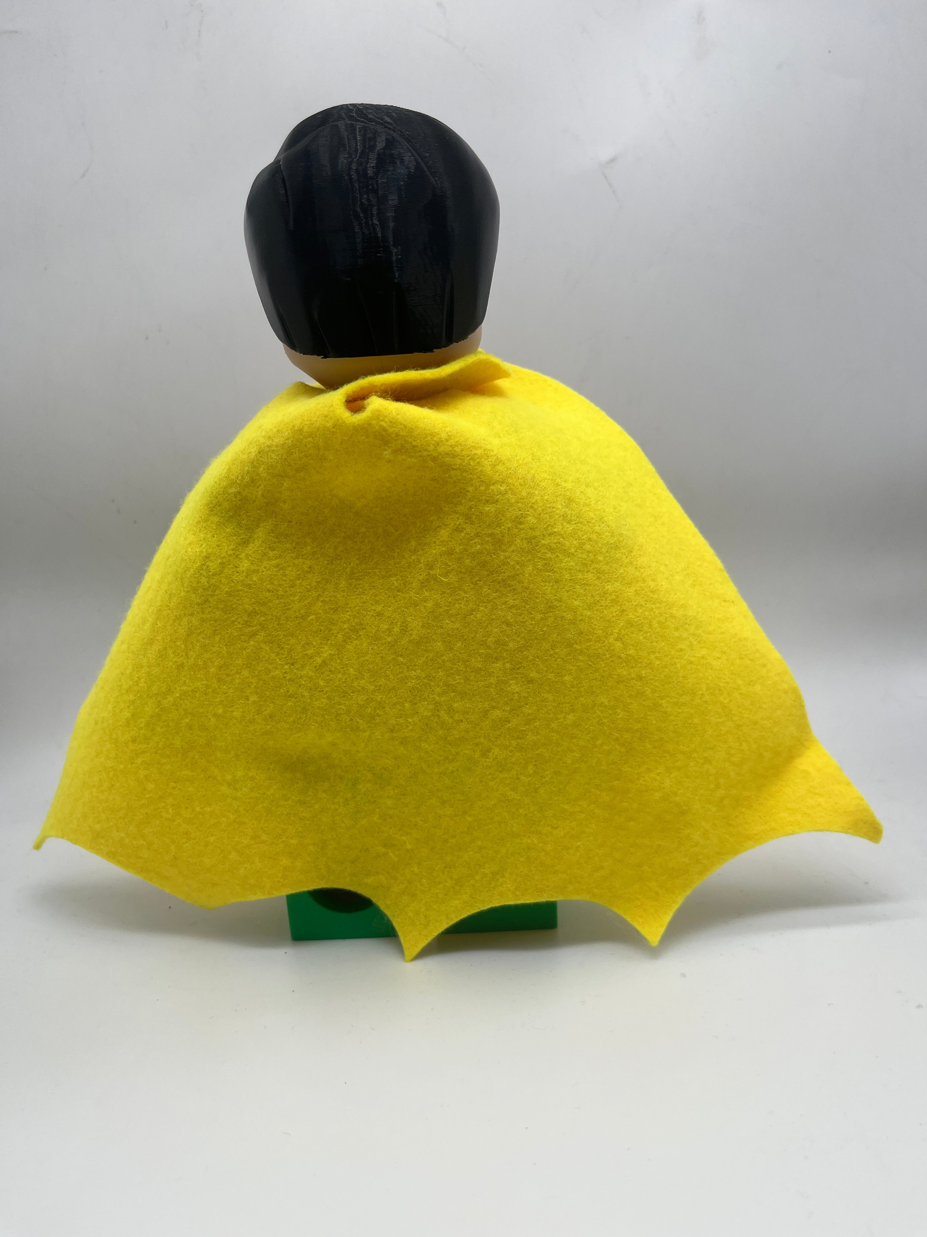 LEGO-inspired DC Classic Robin (Red/Green) Display Figure Collectible