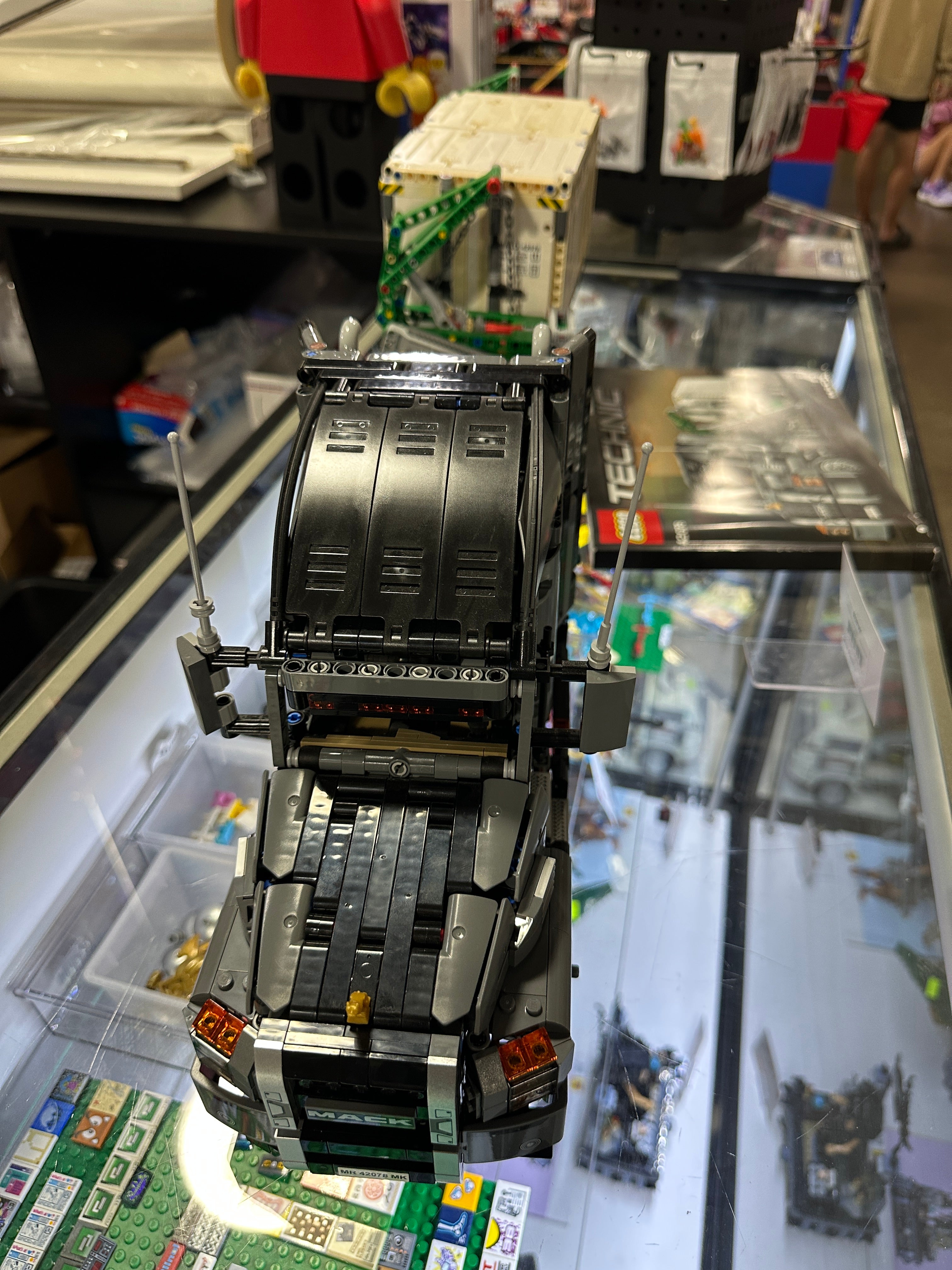 LEGO® Technic 42078-1 - Mack Anthem BUV