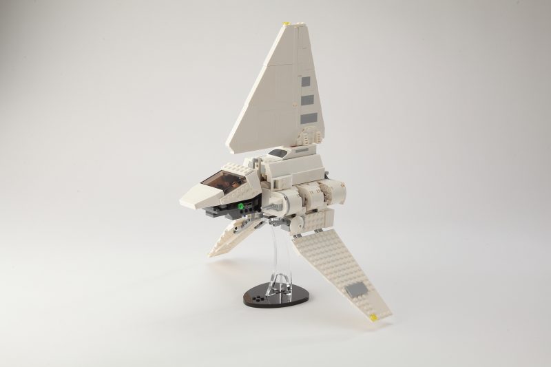 LEGO® Display – Tricked Out Bricks Oval Stand