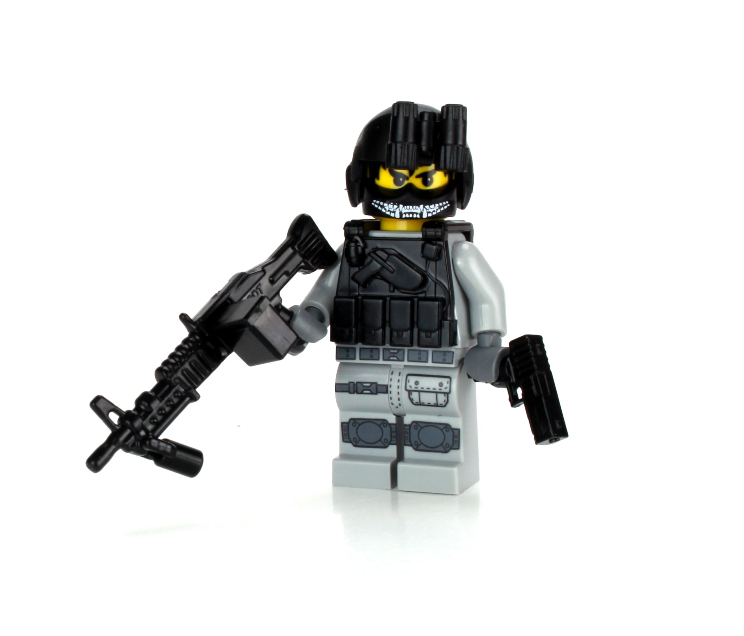 Battle Bricks Army Helicopter Crew Chief