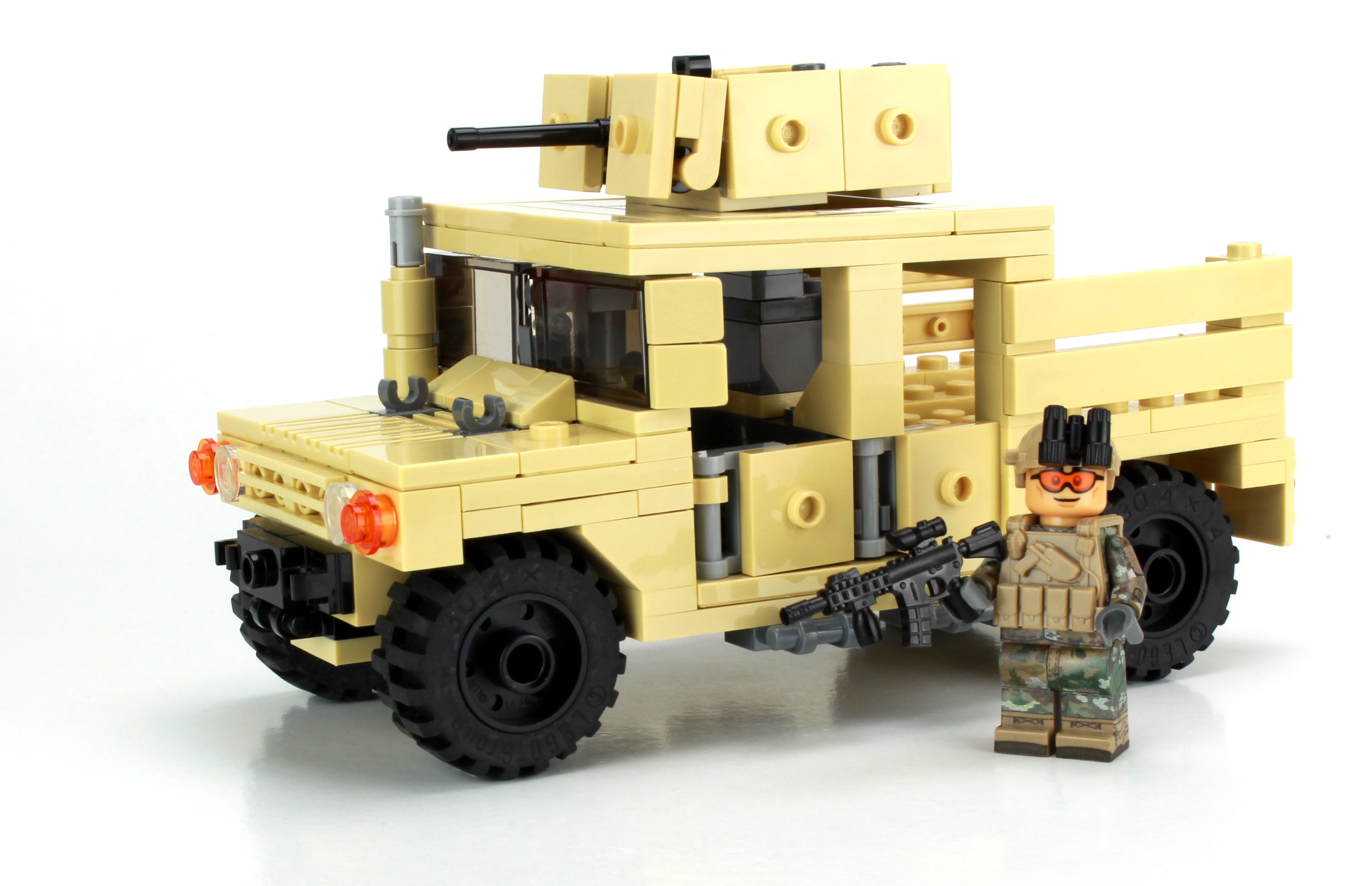 Battle Bricks Army Tactical Gun Truck 4 x 4