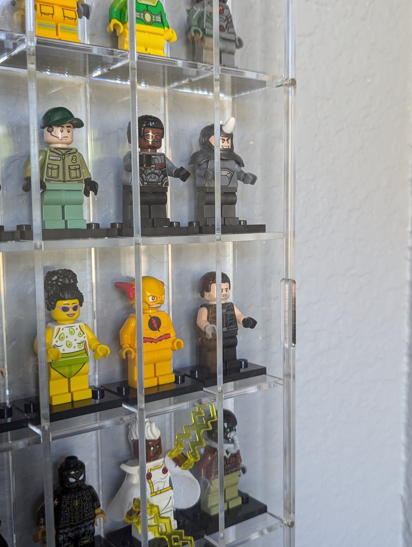 LEGO® Display – EZ Brick Storage 50 Minifigure Display