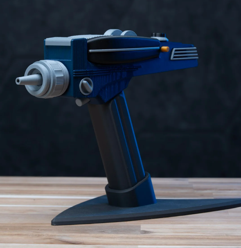3D Printed Retro Sci-Fi Blaster Kit | Cosplay Prop Display Model
