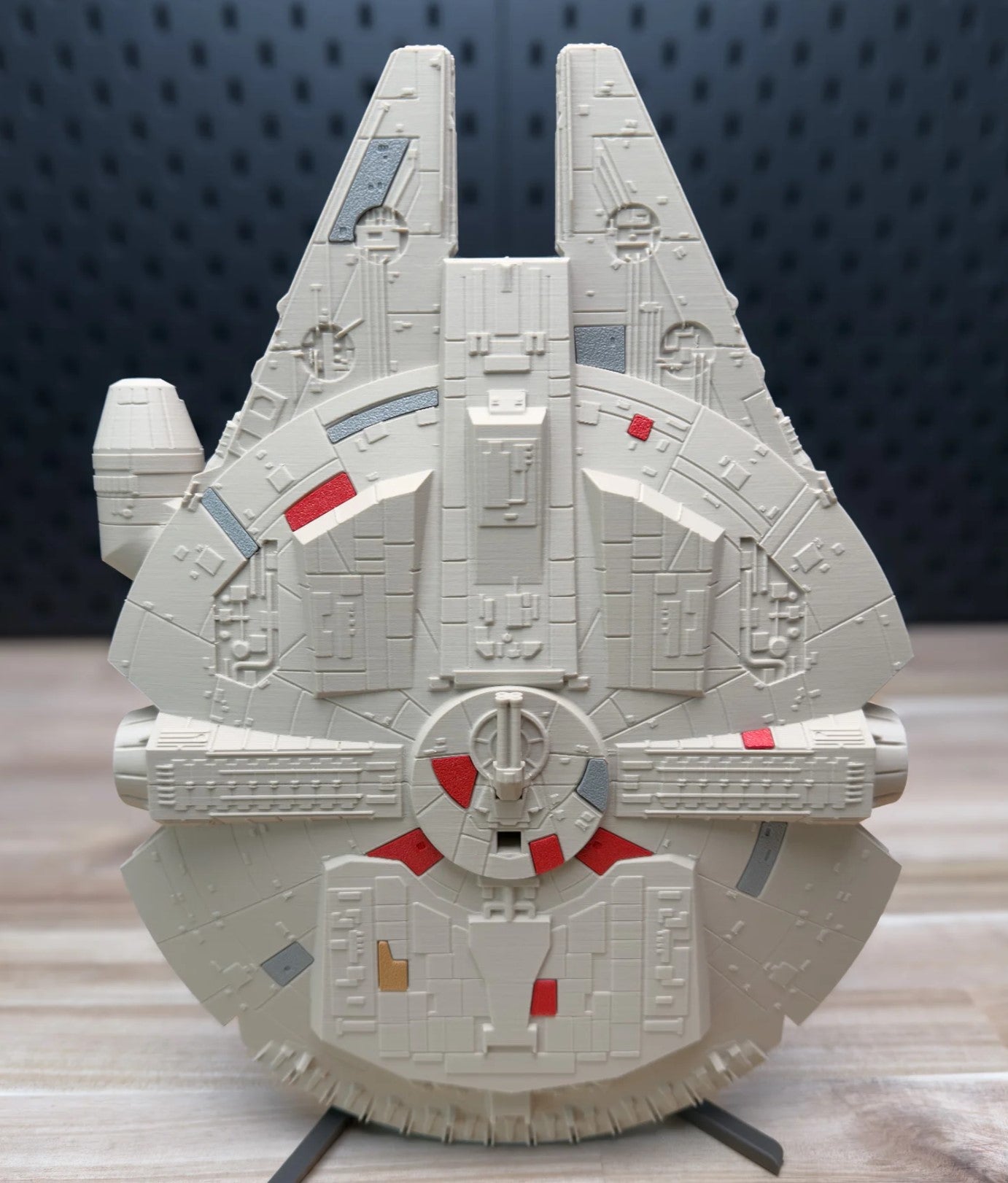 3D Printed Star Wars Millennium Falcon Building Kit