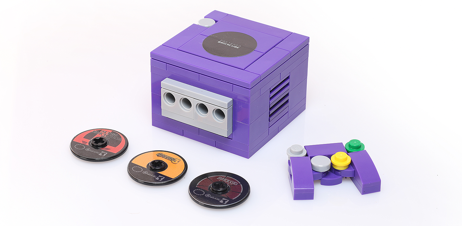 Brickshow Shop Custom Pretendo BrickCube 2001 Video Game Console made using LEGO parts Building Kit